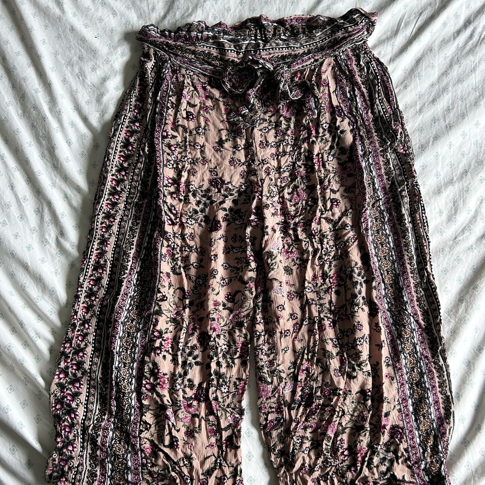 4/$10 Floral Pink Women's Pants